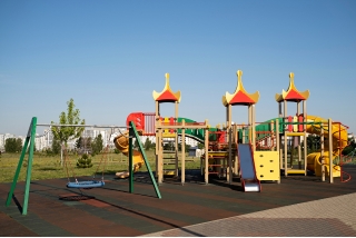 Ellington Riverton House Amenities - Children's Cycling Track